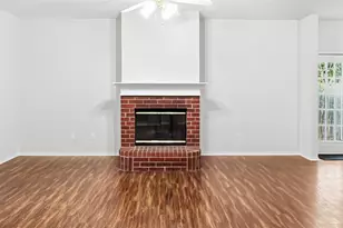 10517 Fossil Hill Dr, Fort Worth, TX 76131 - Photo 3