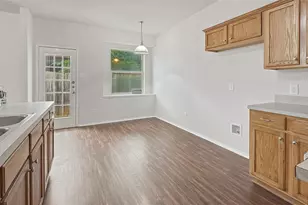 10517 Fossil Hill Dr, Fort Worth, TX 76131 - Photo 9
