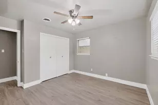 341 Arcadia St, Hurst, TX 76053 - Photo 29