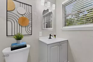 341 Arcadia St, Hurst, TX 76053 - Photo 25