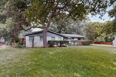 341 Arcadia Street, Hurst, TX 76053 - Photo 5