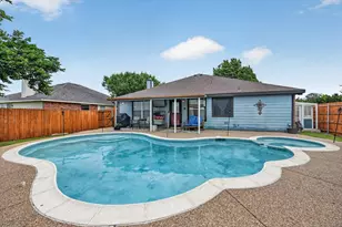 1001 Ridge Top Dr, Burleson, TX 76028 - Photo 31