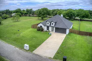 10605 Lago Vista, Quinlan, TX 75474 - Photo 3