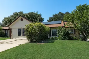 915 Freestone Dr, Arlington, TX 76017 - Photo 3