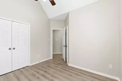 9813 Cliffside Drive, Irving, TX 75063 - Photo 17