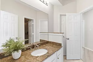 9813 Cliffside Dr, Irving, TX 75063 - Photo 21