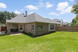 9813 Cliffside Dr, Irving, TX 75063 - Photo 25