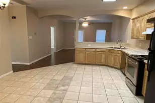 300 E Main St, Lancaster, TX 75146 - Photo 9
