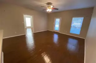 300 E Main St, Lancaster, TX 75146 - Photo 13