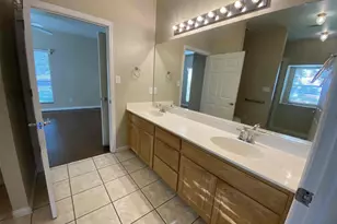 300 E Main St, Lancaster, TX 75146 - Photo 19