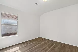 516 Bent Oak Dr, Fort Worth, TX 76131 - Photo 9