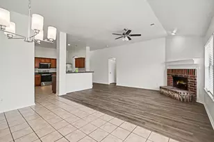 516 Bent Oak Dr, Fort Worth, TX 76131 - Photo 3