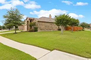300 Delgany Trail, Fort Worth, TX 76052 - Photo 3