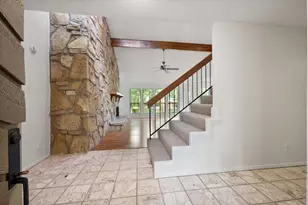 2801 Oak Trail Ct, Dalworthington Gardens, TX 76016 - Photo 3