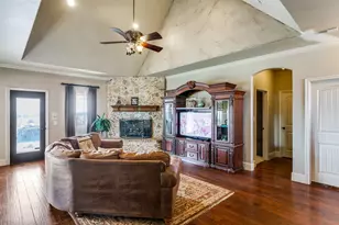 1233 Co Rd 3550, Paradise, TX 76073 - Photo 3