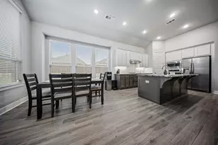 3912 Primrose Dr, Aubrey, TX 76227 - Photo 5