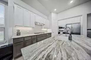 3912 Primrose Dr, Aubrey, TX 76227 - Photo 3