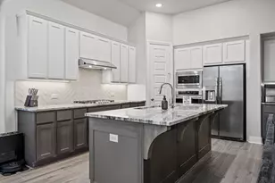 3912 Primrose Dr, Aubrey, TX 76227 - Photo 5