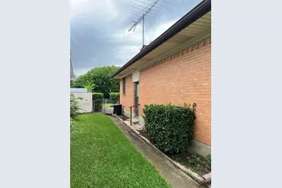1731 Buena Vista Street, Mesquite, TX 75149 - Photo 21