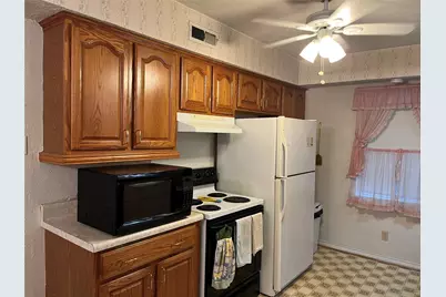 1731 Buena Vista Street, Mesquite, TX 75149 - Photo 9
