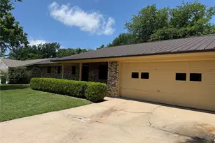 2545 Phelps St, Stephenville, TX 76401 - Photo 3