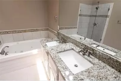 9401 Blue Jay Way, Irving, TX 75063 - Photo 29