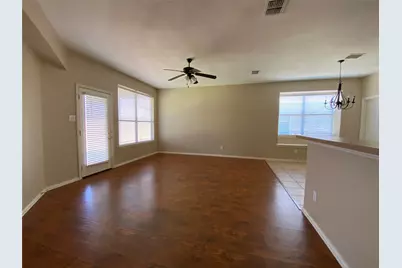 513 Jefferson Lane, Lake Dallas, TX 75065 - Photo 5