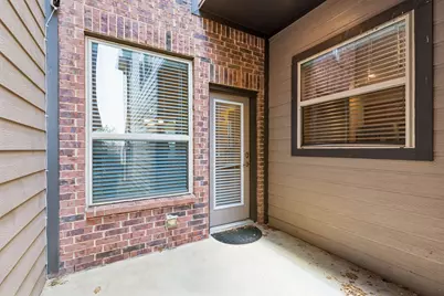 8624 Iron Horse Drive, Irving, TX 75063 - Photo 17