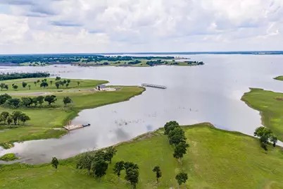 220 Lakeshore Lane, Windom, TX 75492 - Photo 17