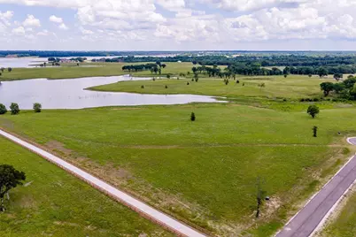 220 Lakeshore Lane, Windom, TX 75492 - Photo 5