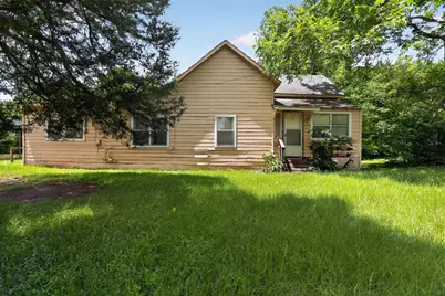 911 W Reagan Street, Palestine, TX 75801 - Photo 1