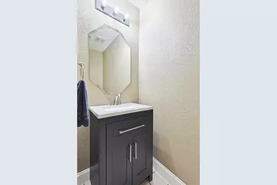 1404 Ross Drive, Lewisville, TX 75067 - Photo 9