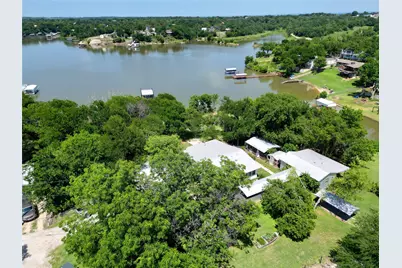 302 Collum Drive, Lake Bridgeport, TX 76426 - Photo 37