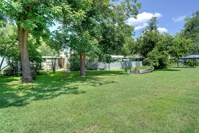 302 Collum Drive, Lake Bridgeport, TX 76426 - Photo 33