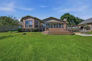 533 Kiowa Dr W, Lake Kiowa, TX 76240 - Photo 25