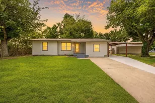 552 Souder Dr, Hurst, TX 76053 - Photo 1