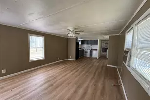 204 W Tarrant St, Cumby, TX 75433 - Photo 5