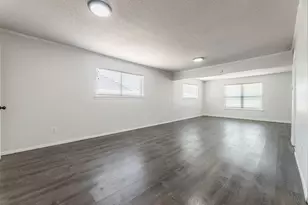 8121 Ferguson Rd, Dallas, TX 75228 - Photo 25