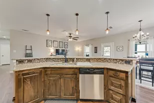 120 Horseshoe Lake Dr, Edgewood, TX 75117 - Photo 11