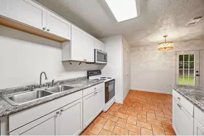 5625 Marlene, Haltom City, TX 76148 - Photo 7
