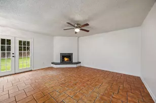 5625 Marlene, Haltom City, TX 76148 - Photo 5