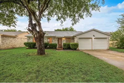 5625 Marlene, Haltom City, TX 76148 - Photo 1