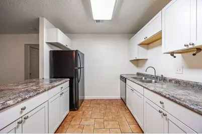 5625 Marlene, Haltom City, TX 76148 - Photo 9