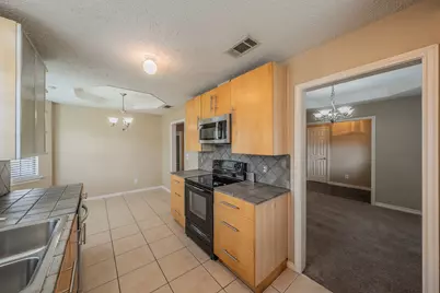 641 Park Lane, Highland Village, TX 75077 - Photo 9