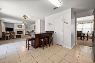 2848 Grandview Dr, Grand Prairie, TX 75052 - Photo 9