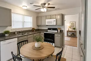 6104 Bay Hill, Arlington, TX 76018 - Photo 5