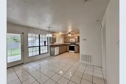 6104 Bay Hill, Arlington, TX 76018 - Photo 13