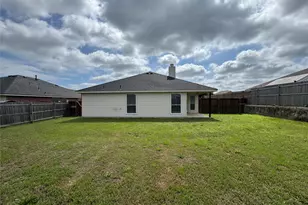 924 Marist Dr, Fort Worth, TX 76120 - Photo 23
