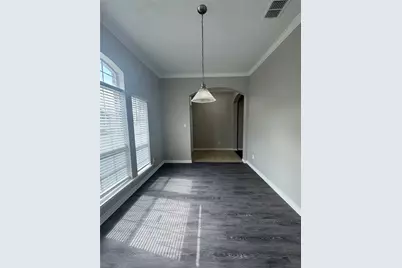 924 Marist Drive, Fort Worth, TX 76120 - Photo 3