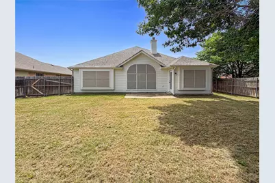 2516 Fairway View Drive, Burleson, TX 76028 - Photo 5